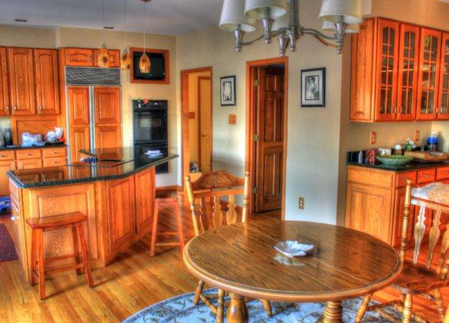 cottage look kitchen table