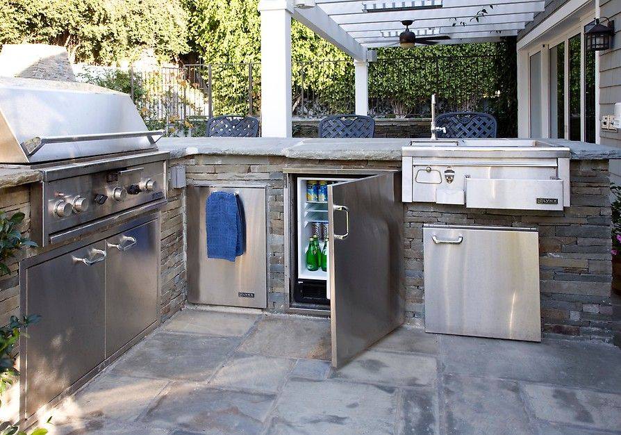 Patio Kitchen with Grill and Mini Fridge