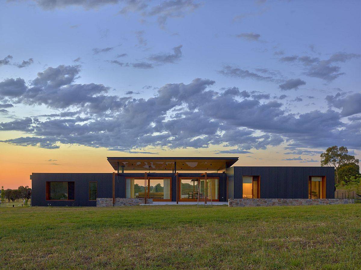 Wistow House: Contemporary Farmhouse Residence in Steel, Brick and Timber