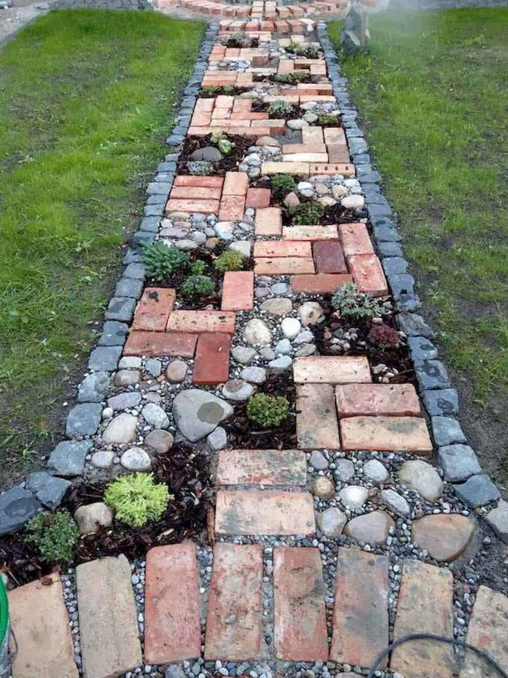 Concrete Stepping Stone Pathways