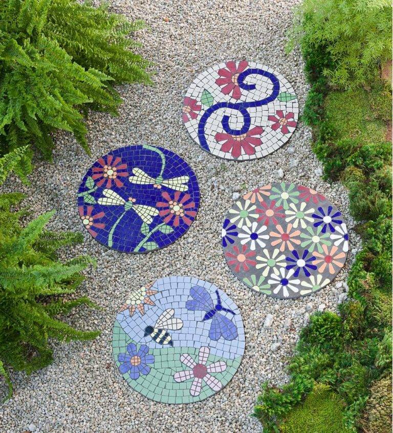 Decorative Stepping Stone Designs for Gardens, Backyards, and Patios