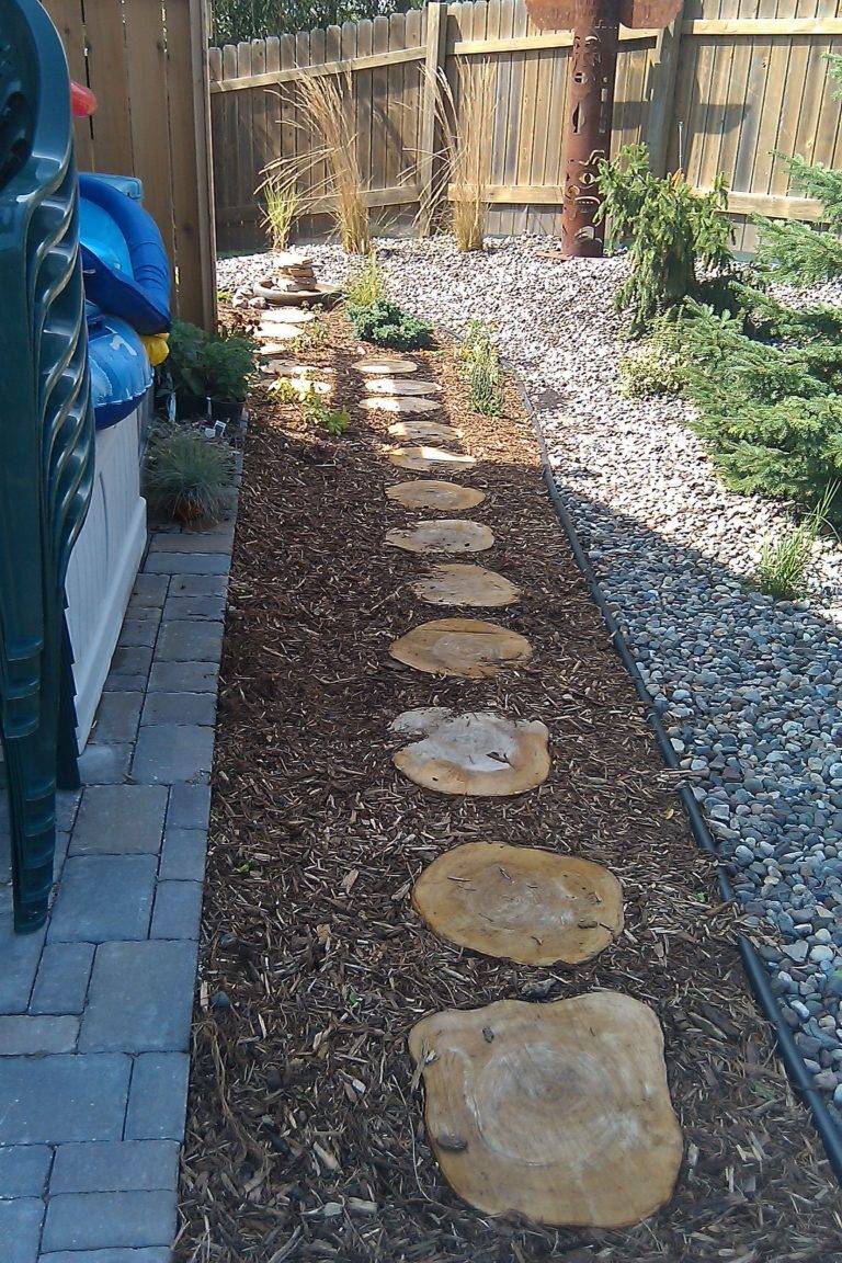 Decorative Stepping Stone Designs for Gardens, Backyards, and Patios ...