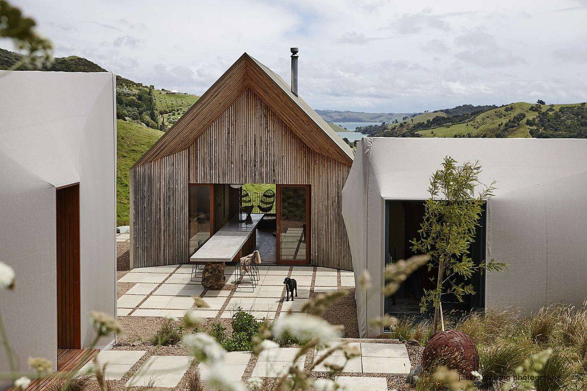 Three small buildings make up this modern home in New Zealand