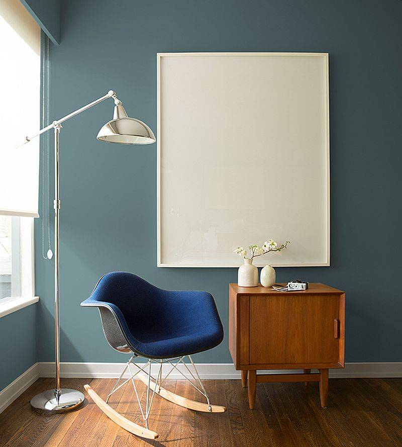 Accent-wall-in-Aegean-Teal-for-the-modern-home-office-with-contemporary-decor-51501