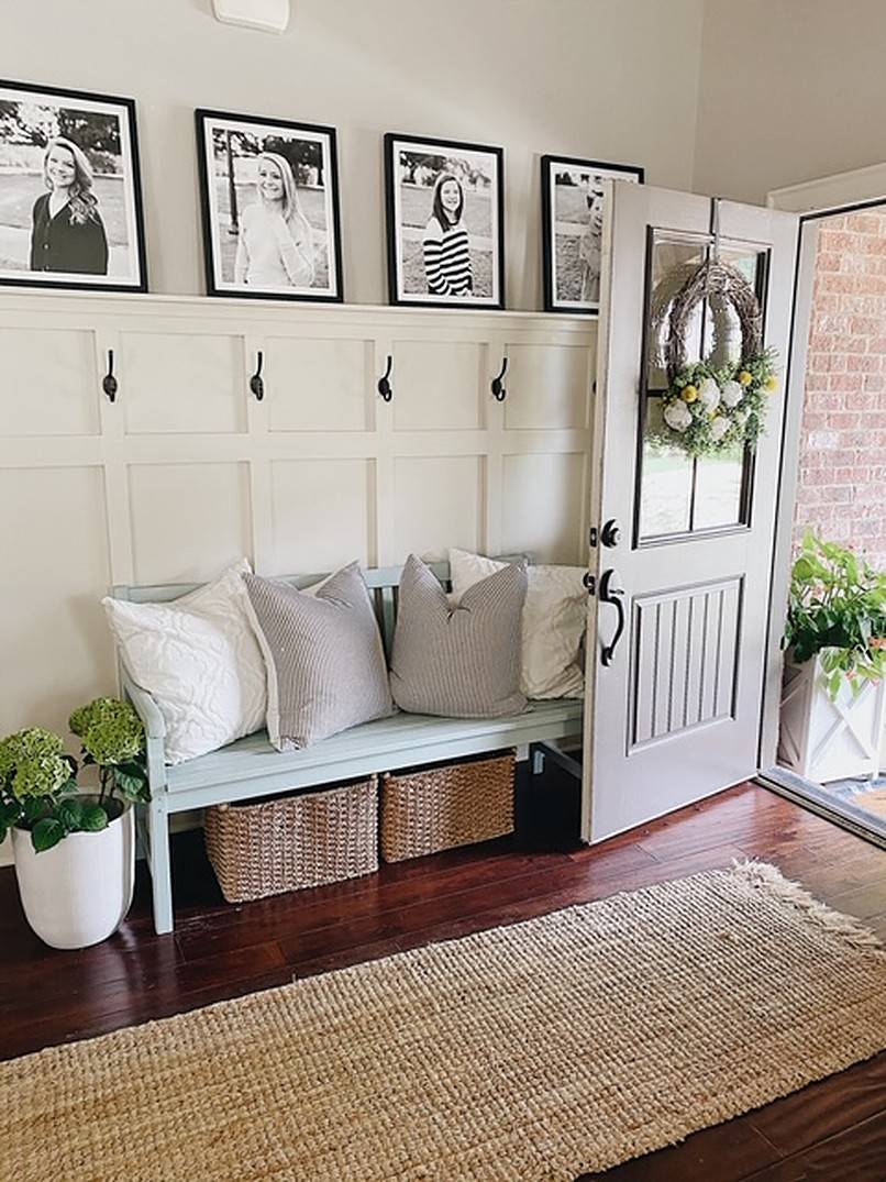 16 Farmhouse Entryway Ideas To Make Your Guests Feel Welcome