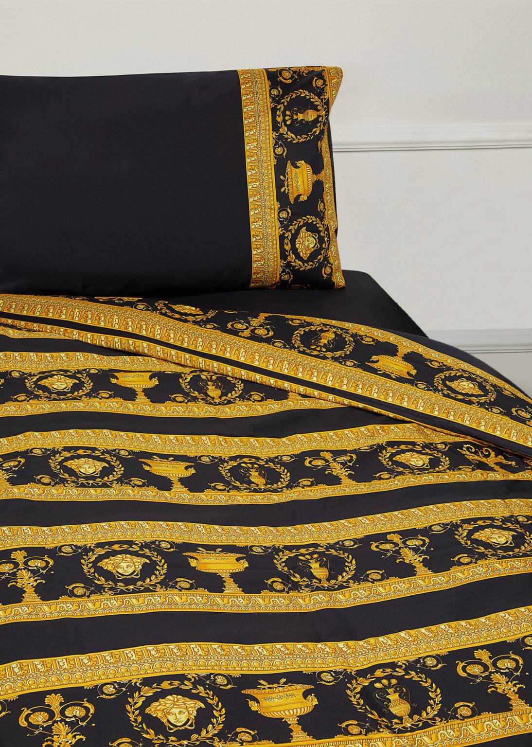 16+ Bed Sheet Ideas for Every Style Bedroom Decoist