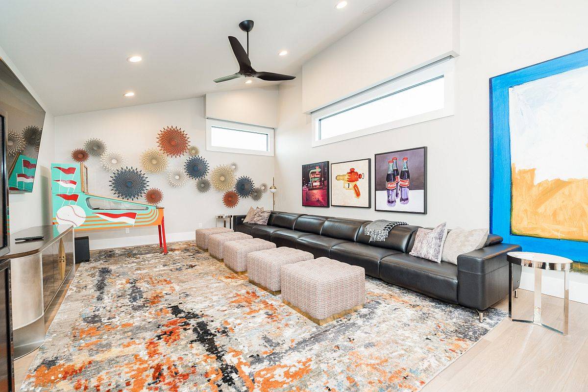 Innovative-modern-family-room-with-captivating-splashes-of-color-all-around-84233