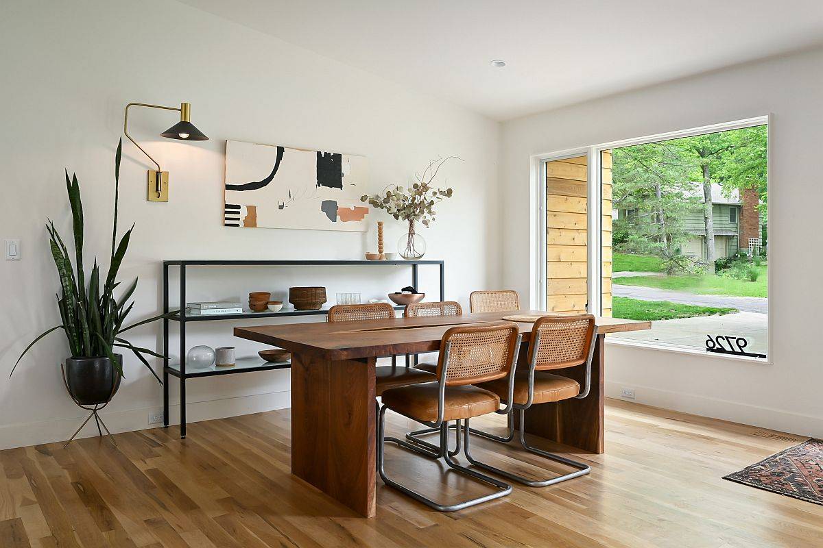 Scandinavian style dining room can also be used as a wondeful home workspace