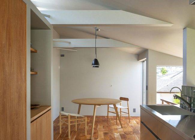 Tiny Home in Japan: Split-Levels, Smart Views and Space-Conscious ...