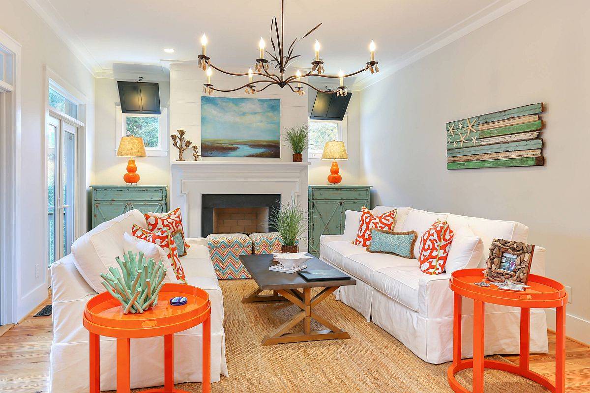 Stunning-use-of-orange-and-blue-accents-in-the-small-beach-style-living-room-44819