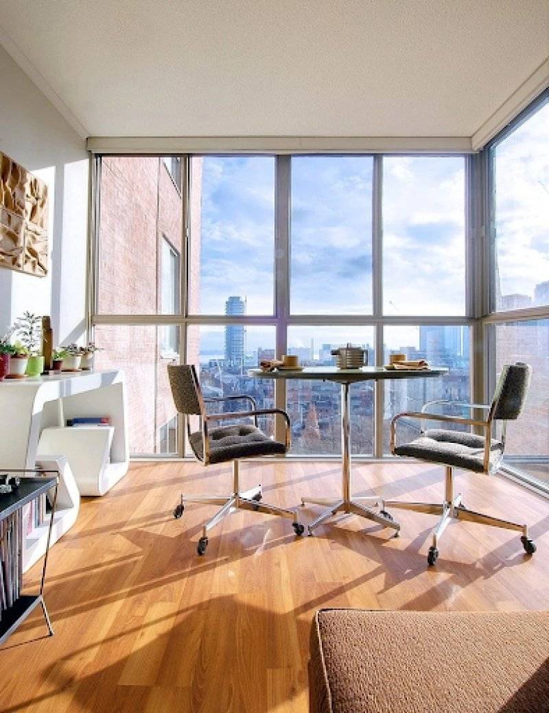 City Views in a Toronto Condo Dining Room