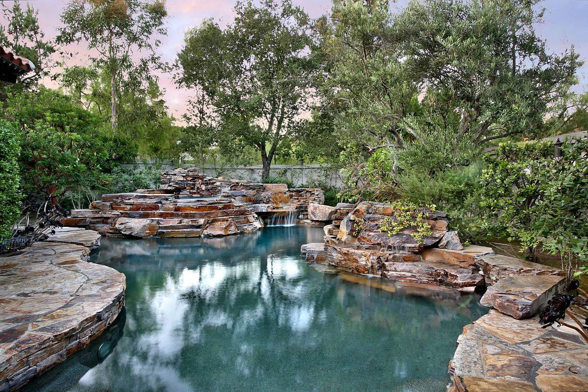 Amazing natural pool with greenery all around providesthe perfect refuge on a blistering hot day