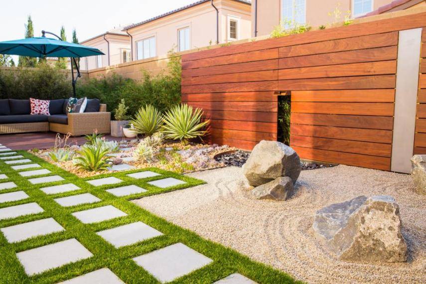 Zen garden with rocks and sand - Playground