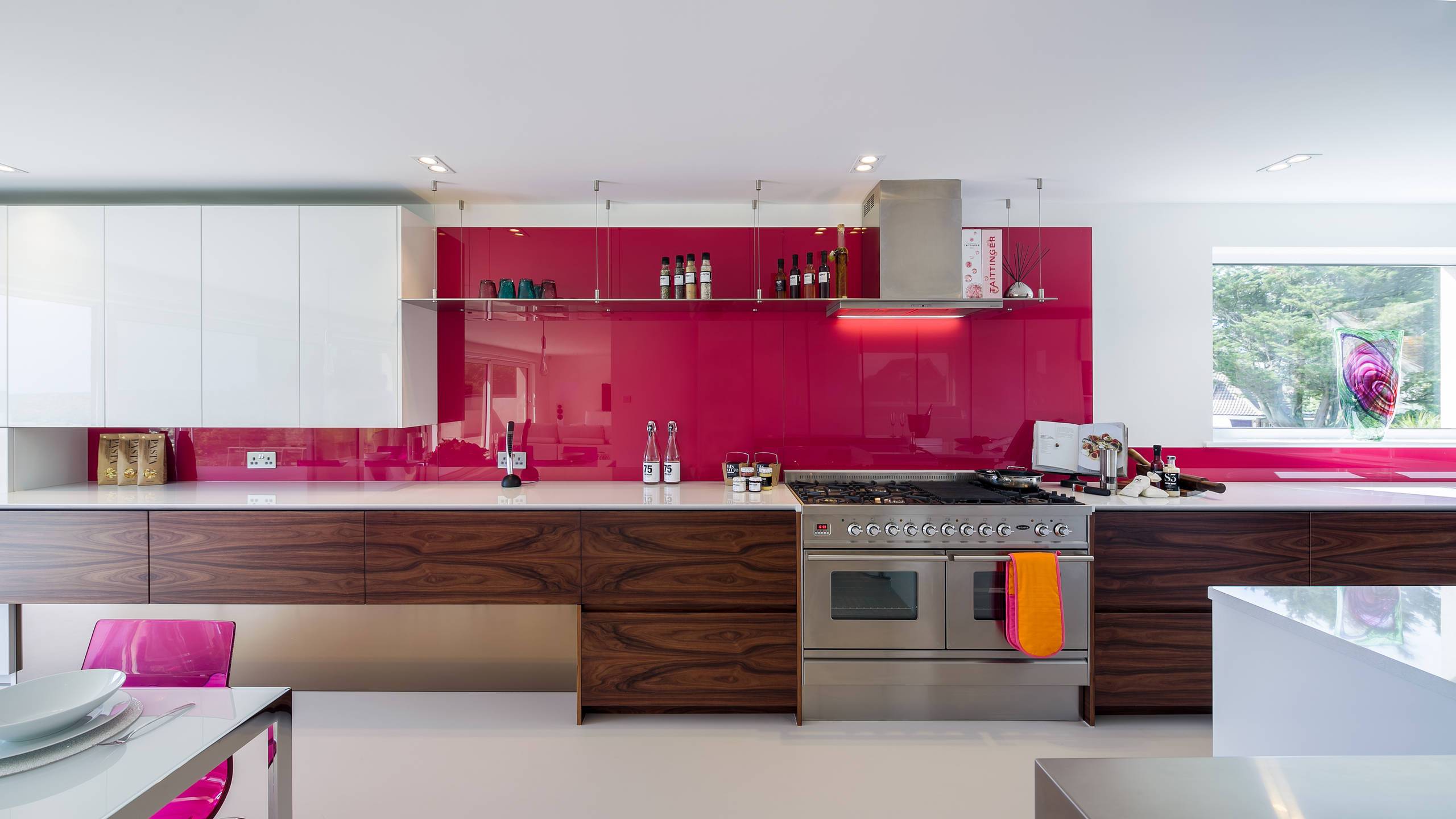 Minimalist Kitchen with Hot Pink Countertop or Backsplash