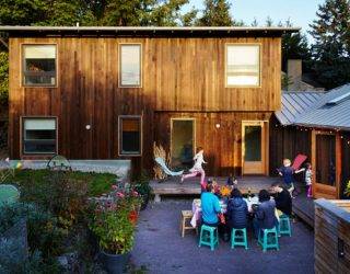 Courtyard Craze: 1950's Era Home in Seattle with a Breezy Modern Revamp