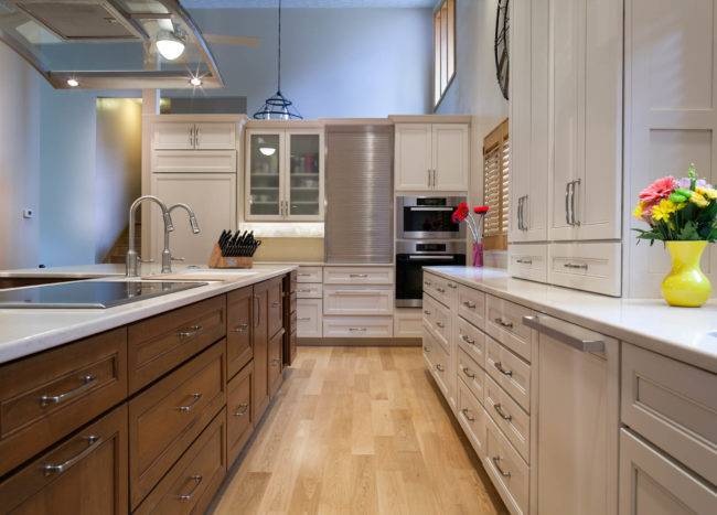 Trendy Kitchen Colors 2021: The 5 Best & Worst Colors