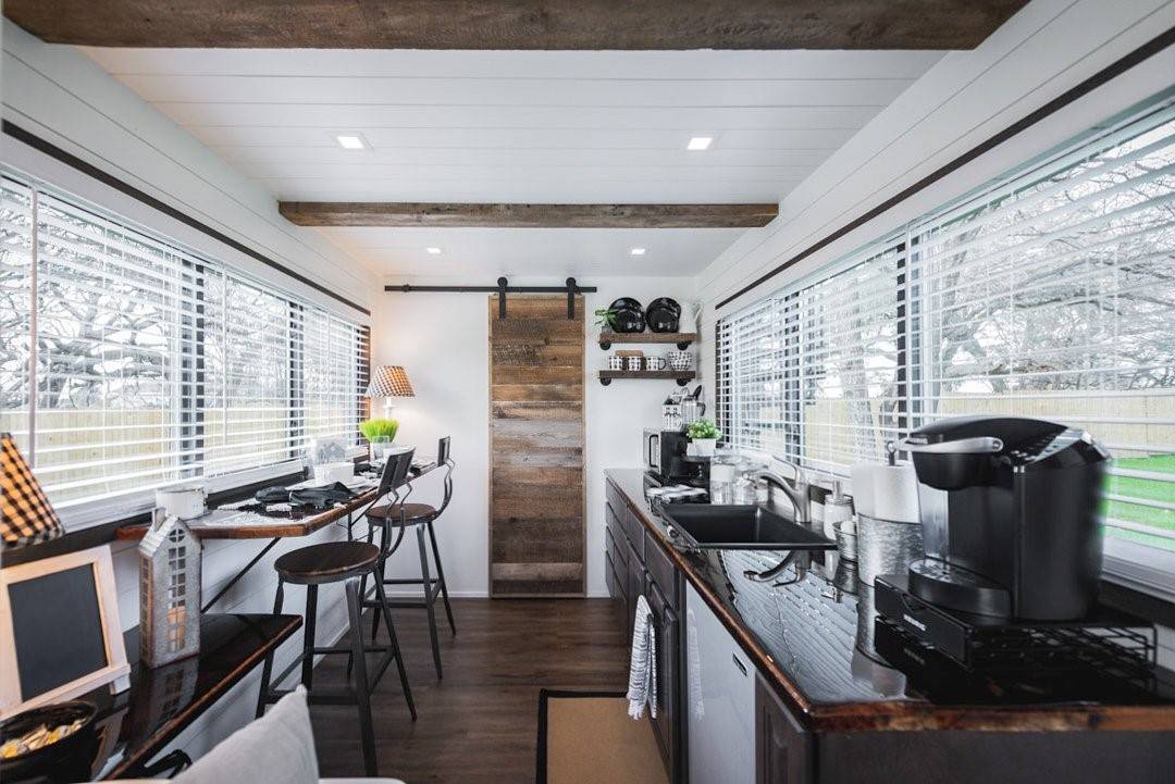 interior modern wooden container home