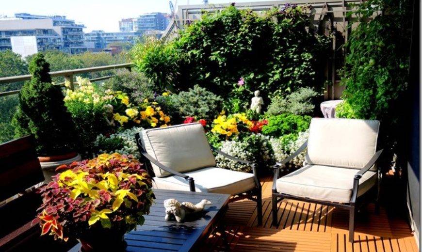 balcony garden with beige patio furniture