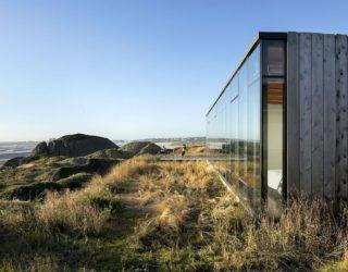Spectacular Views of the Pacific: Robust Oregon Coastal Beach House