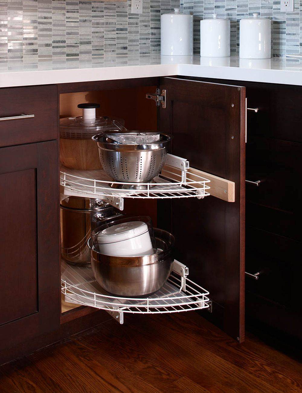 Explore-the-many-different-typs-of-Lazy-Susan-cabinets-before-you-settle-on-one-28013