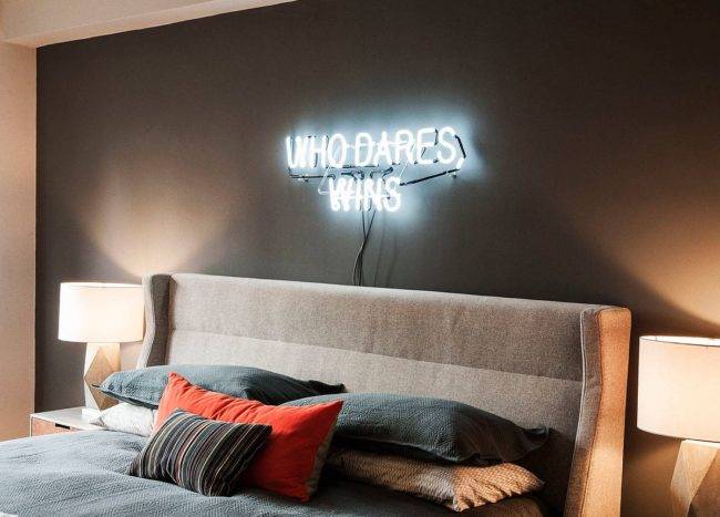 Styles that are Perfect for the Bachelor Bedroom: Polished Luxury!