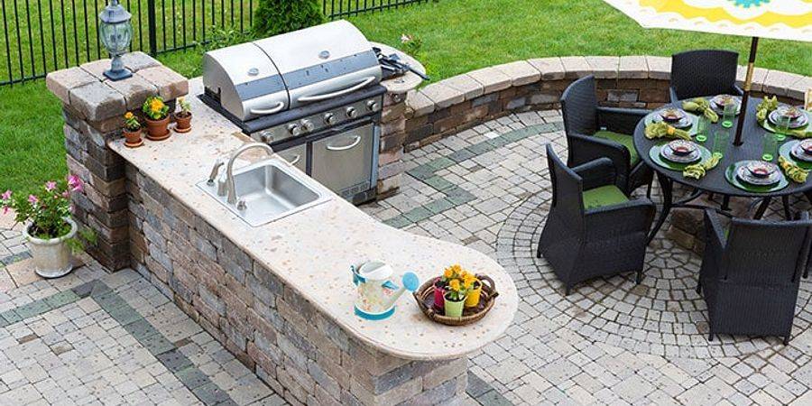 A beautiful outdoor kitchen