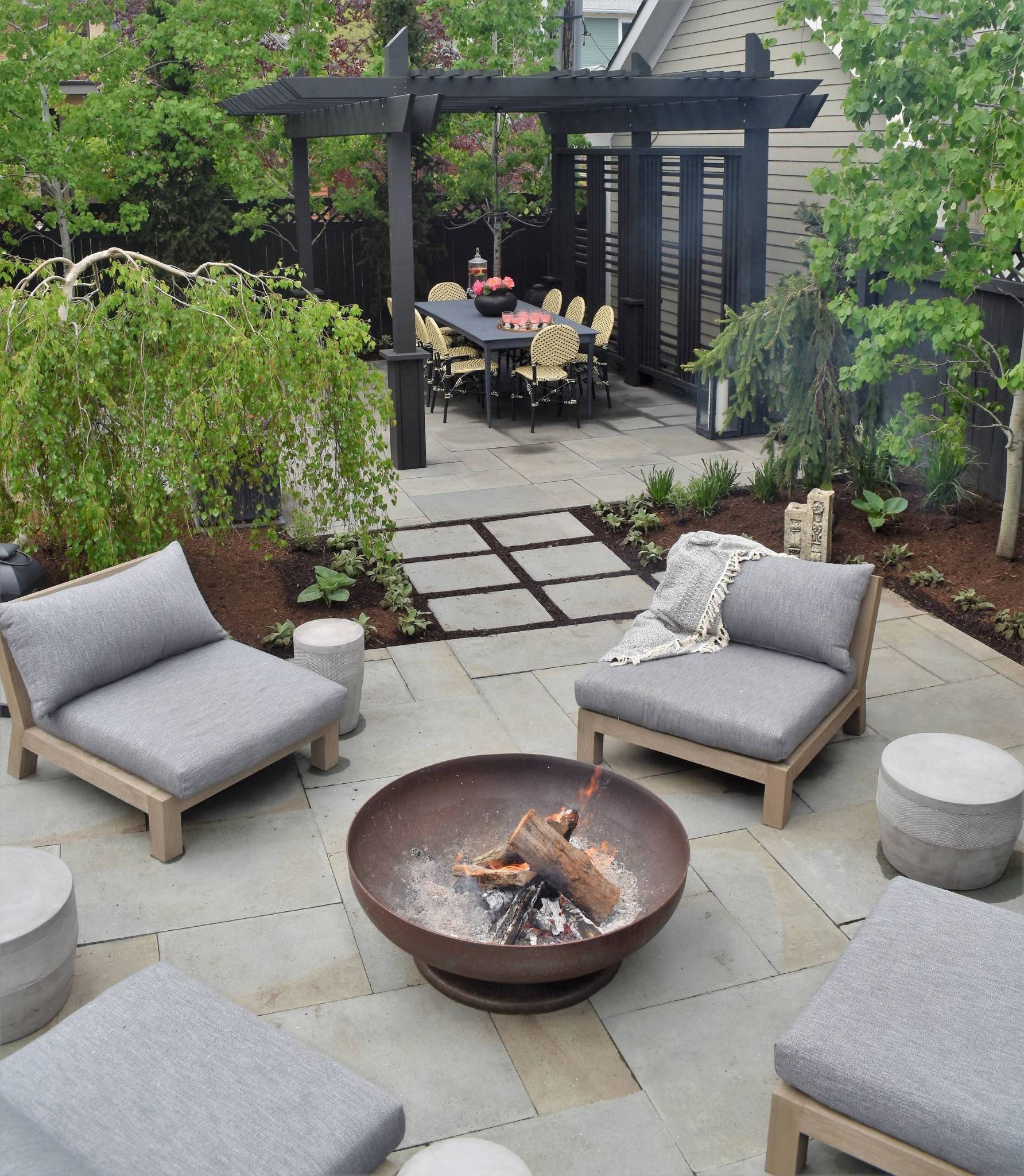 raditional-outdoor-patio-designs