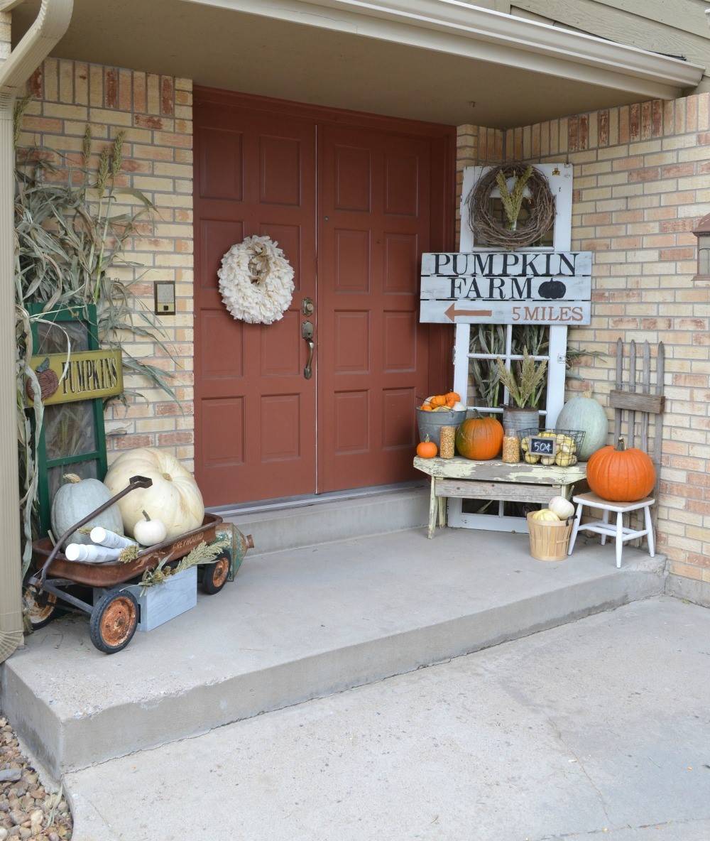 Dreamy Porch Setups for Fall