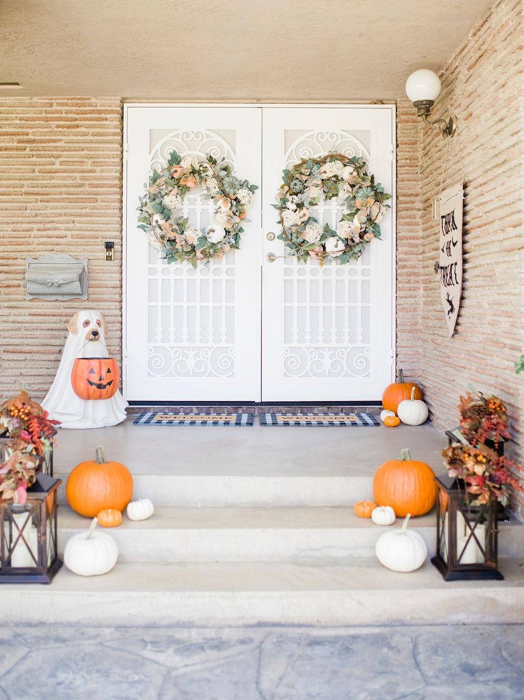 Dreamy Porch Setups for Fall