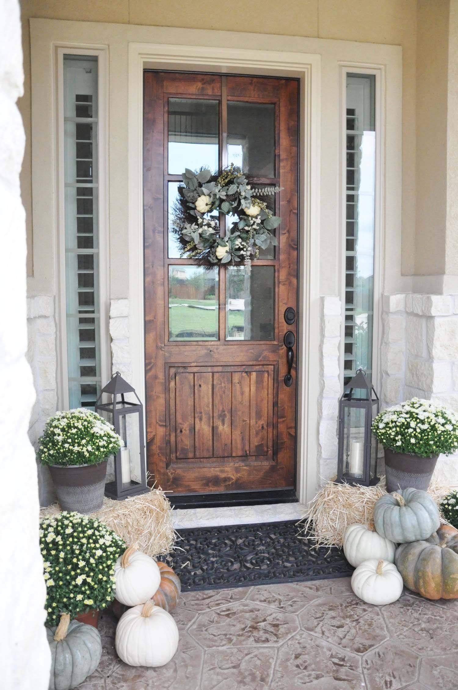 Dreamy Porch Setups for Fall