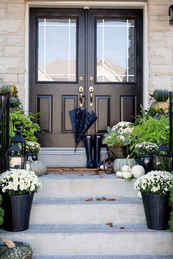 Dreamy Porch Setups for Fall