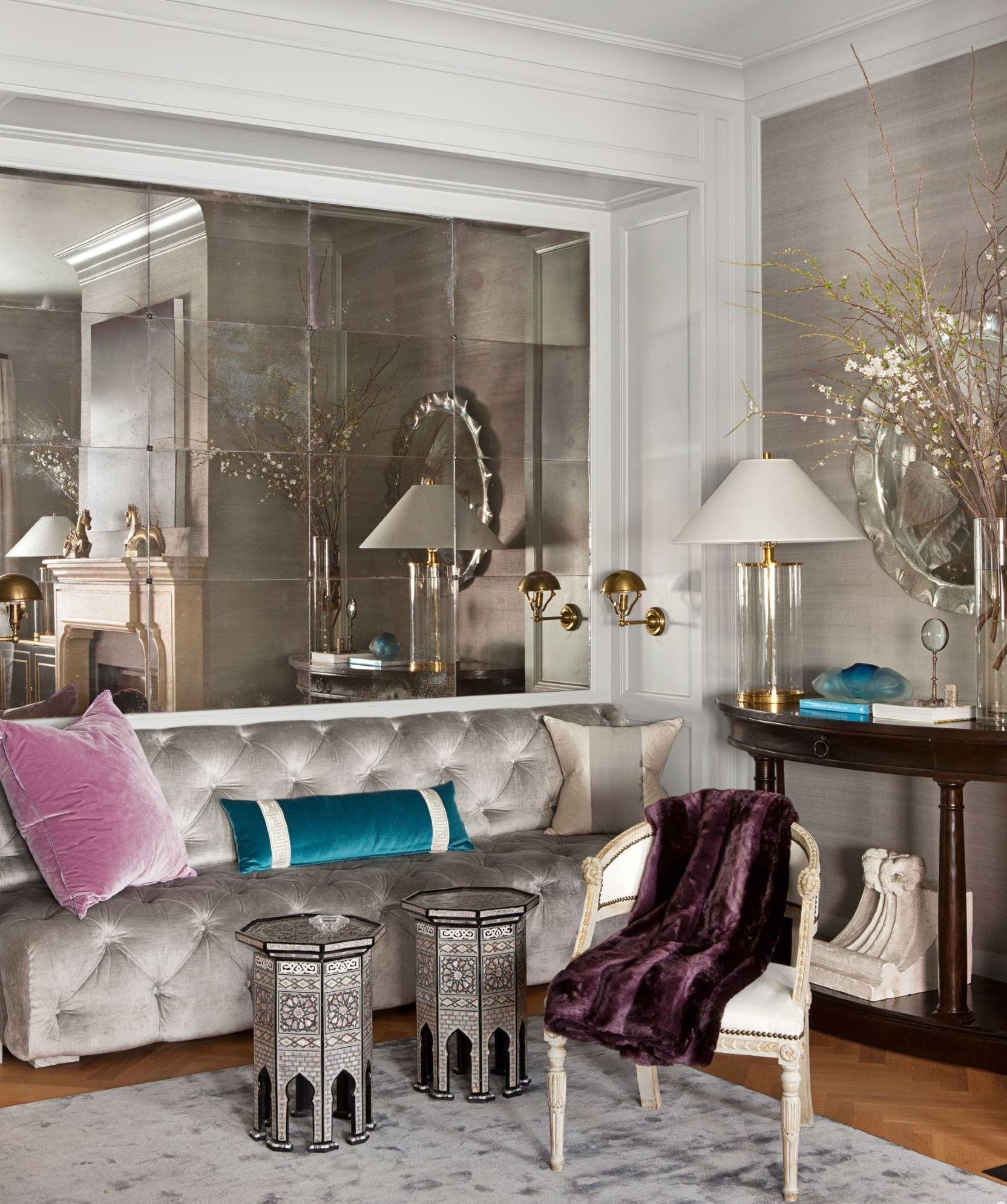 How to Decorate with Mirrors in Your Home