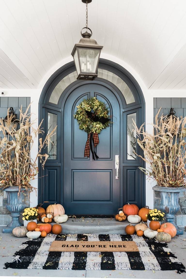 Dreamy Porch Setups for Fall