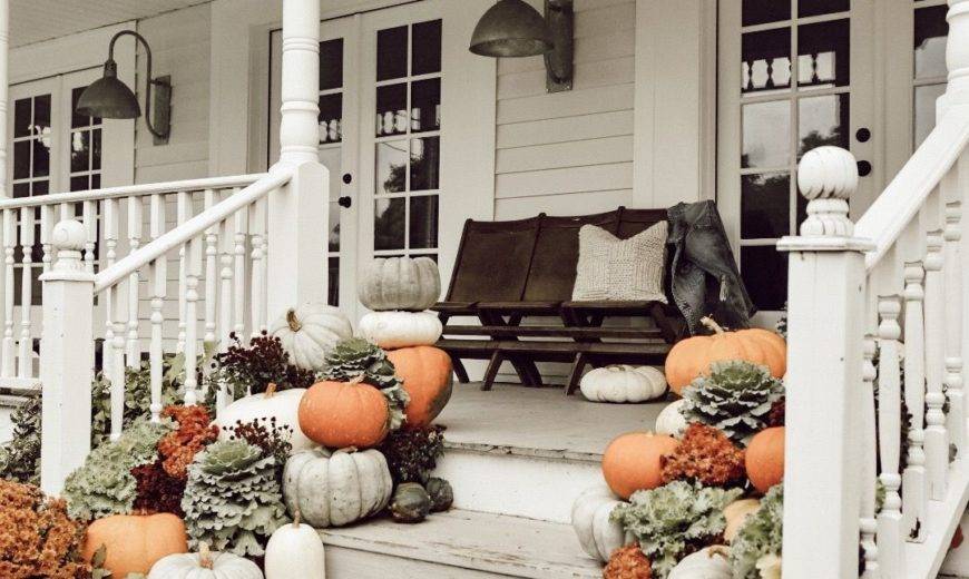 20 Dreamy Porch Setups For Fall