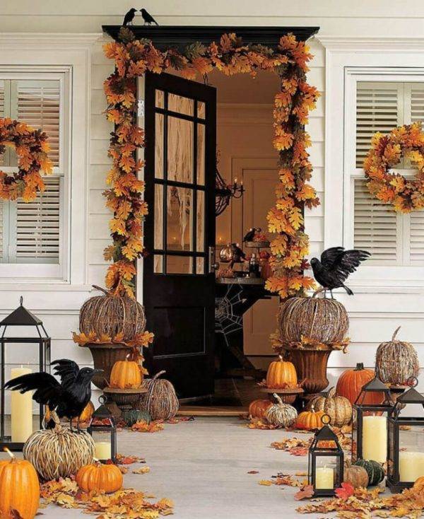20 Dreamy Porch Setups For Fall | Decoist
