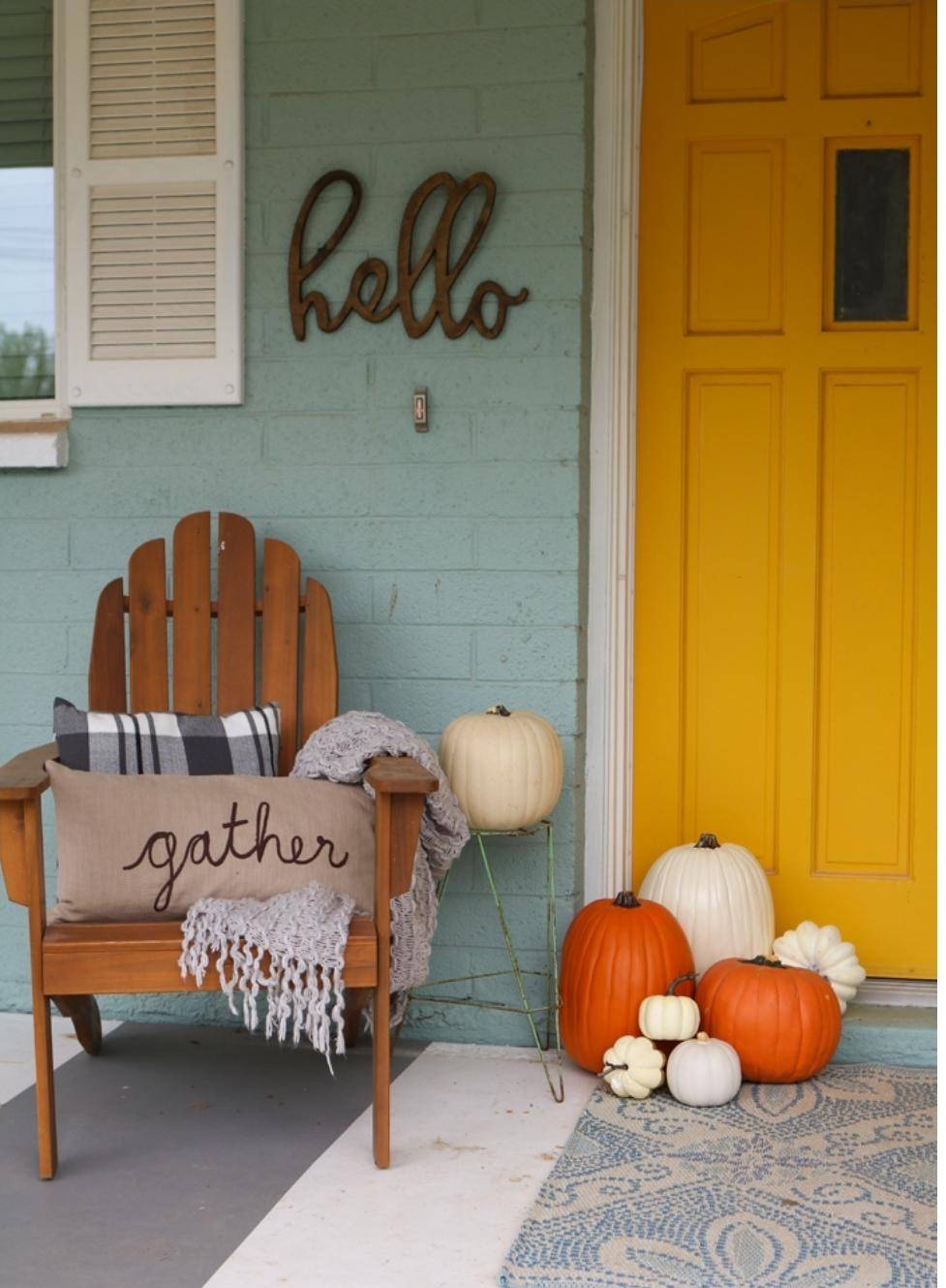 Dreamy Porch Setups for Fall