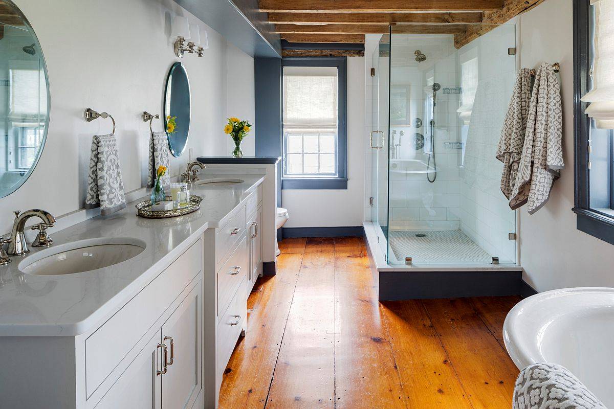 Lovely wooden floor in the bathrom makes an instant difference to its ambiance