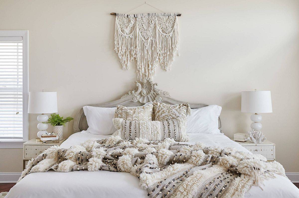 Shabby chic New York bedroom with an all-white monochromatic theme
