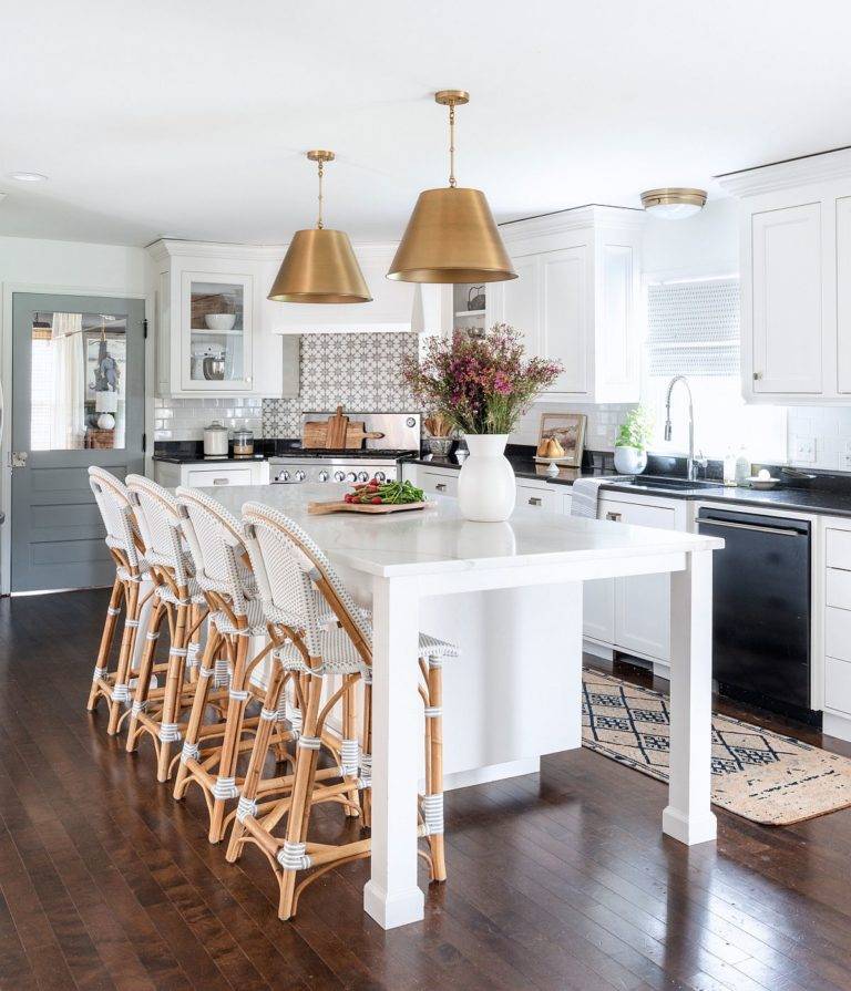 20 Modern Farmhouse Kitchens Perfect for Every Home Decoist