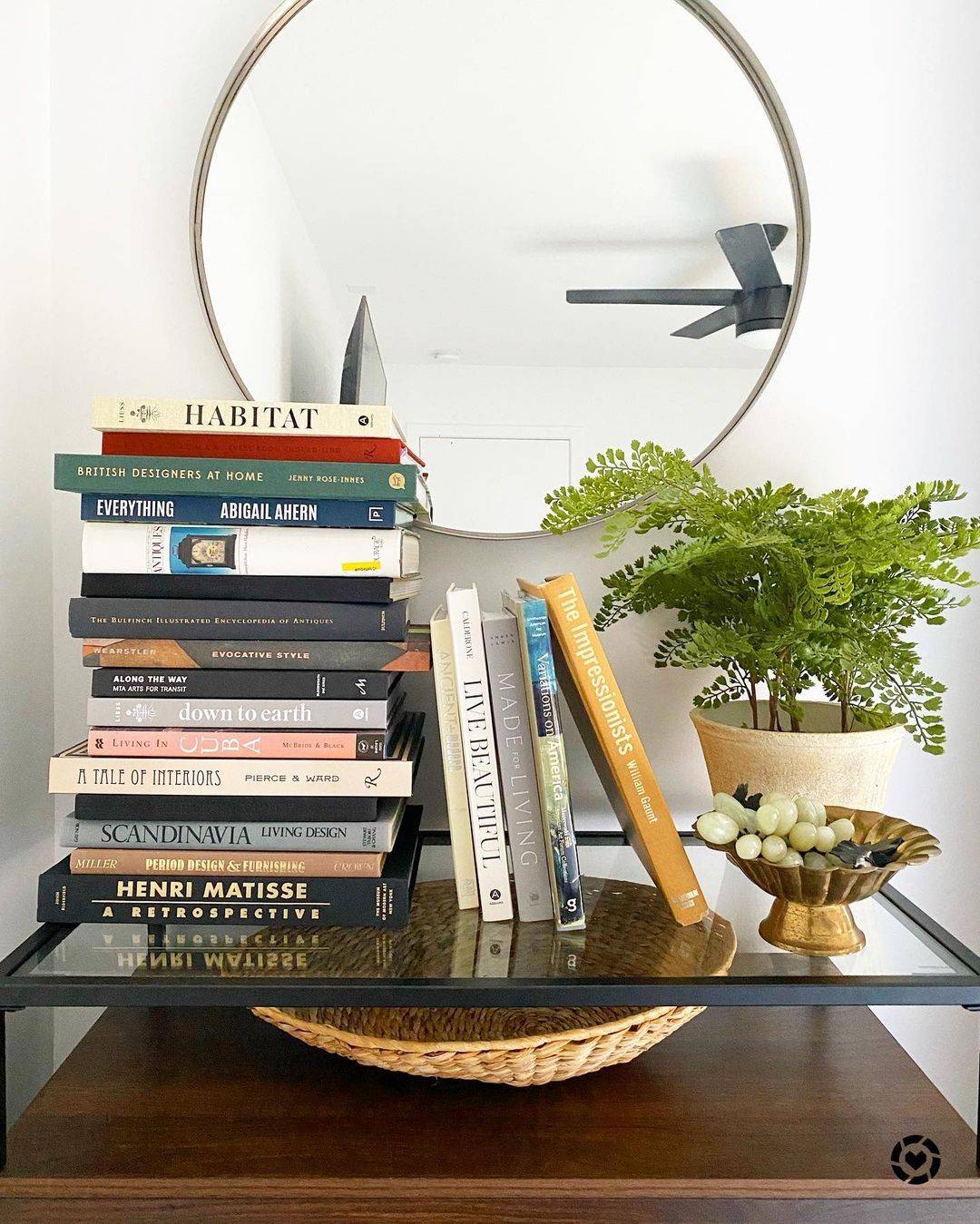 Decorating with books: 13 stylish ways to display books