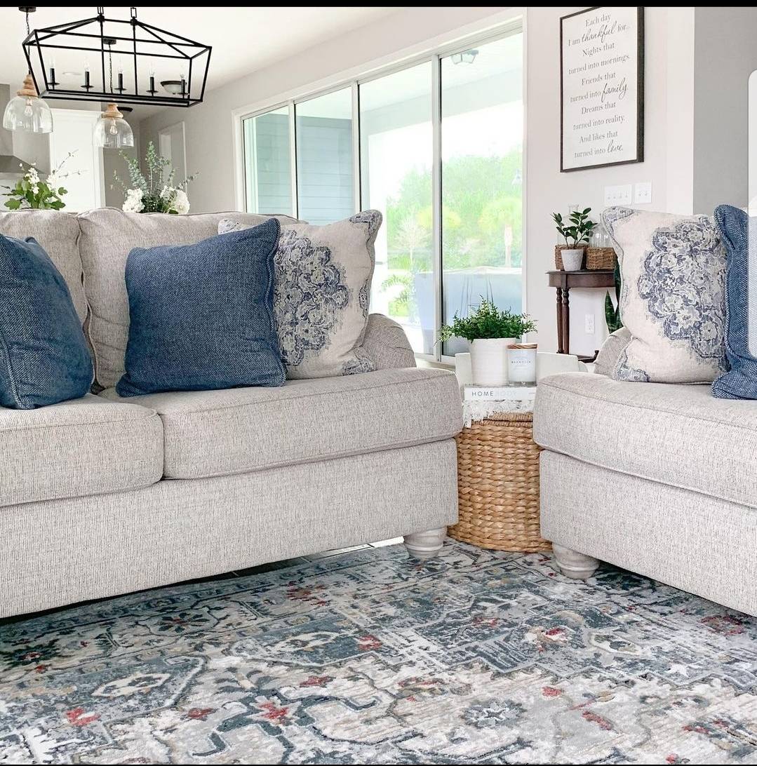 Bagaimana memilih karpet aksen yang tepat untuk ruang tamu