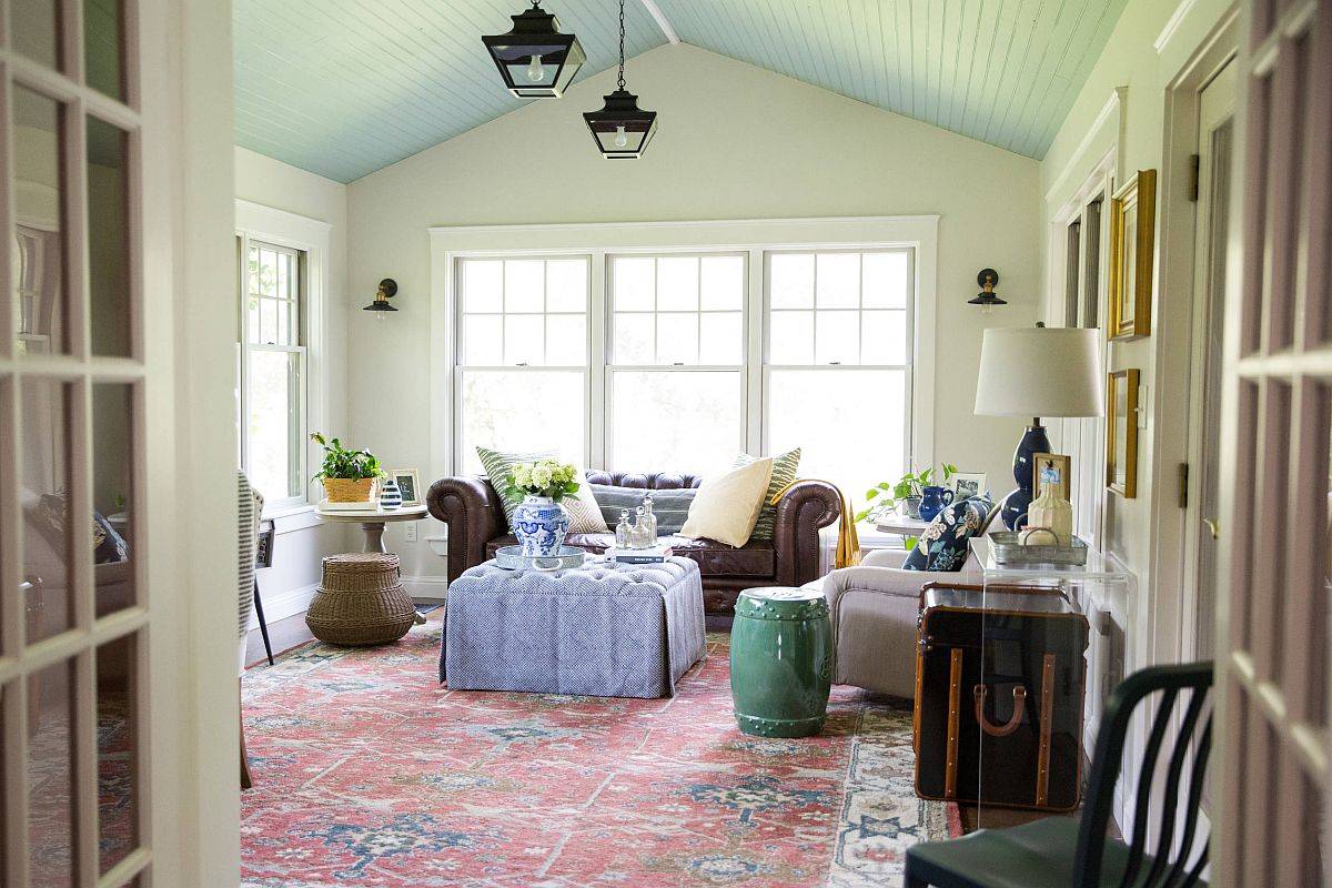 Ceiling also adds a touch of green to this gorgeous Farmhouse style living room