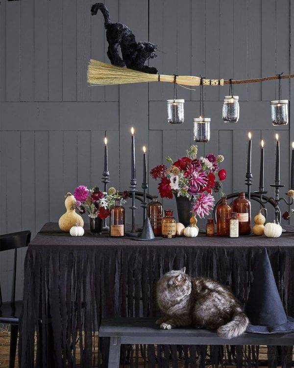 15 Best Minimal Halloween Decorations for Everyone: Keeping it Classy ...