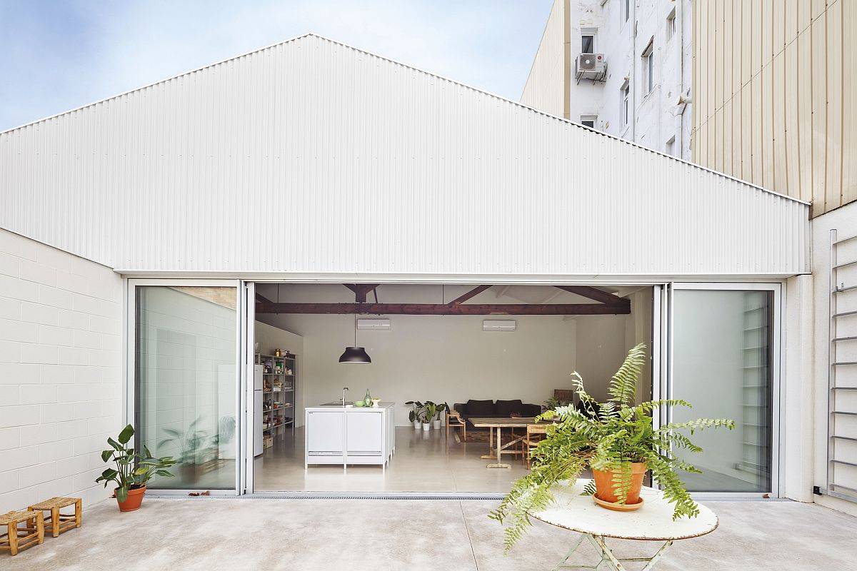 Modern-Warehouse-Transformation-in-Barcelona-with-kitchn-living-space-and-office-26665