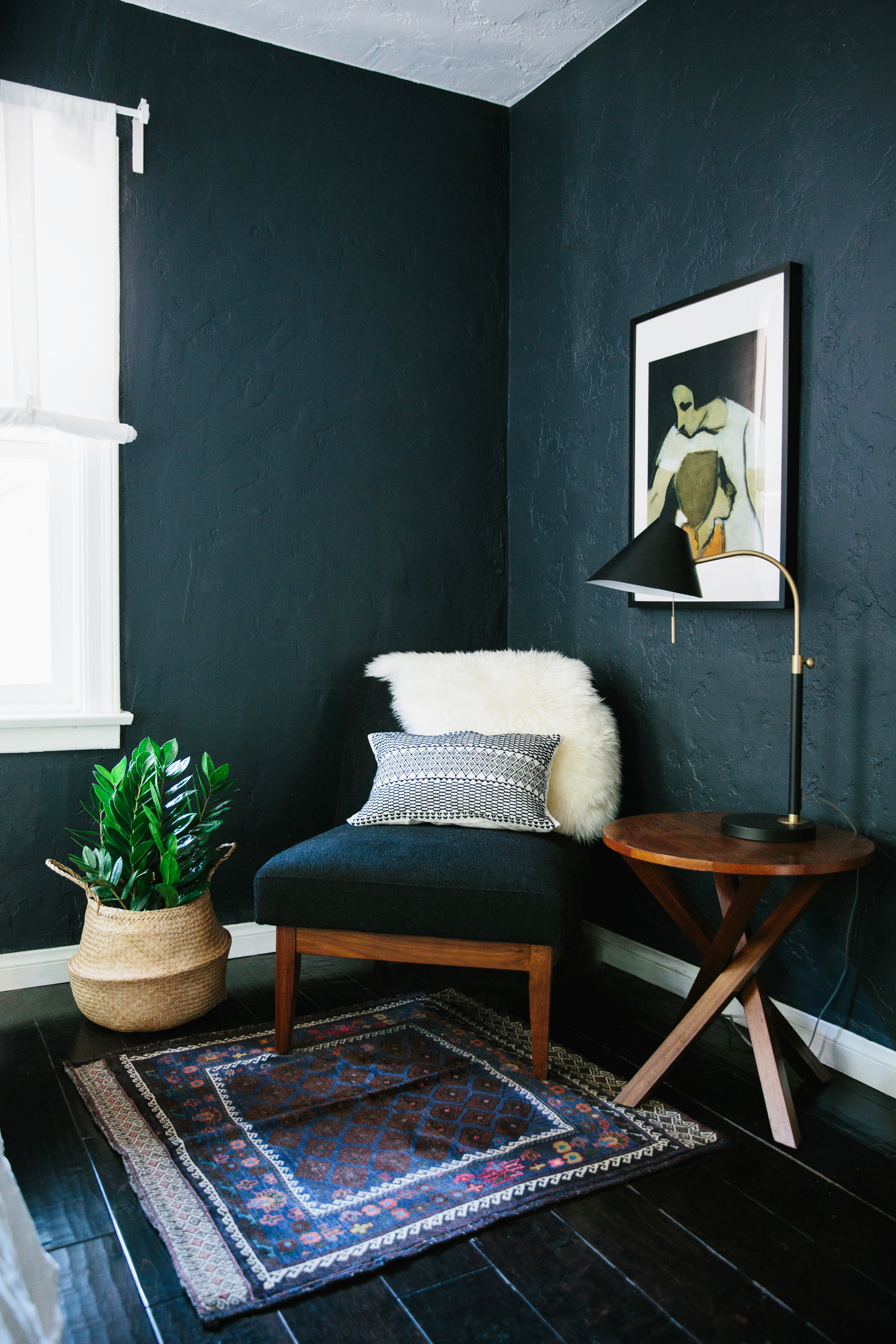 Dark and moody reading nook (from Design Sponge)