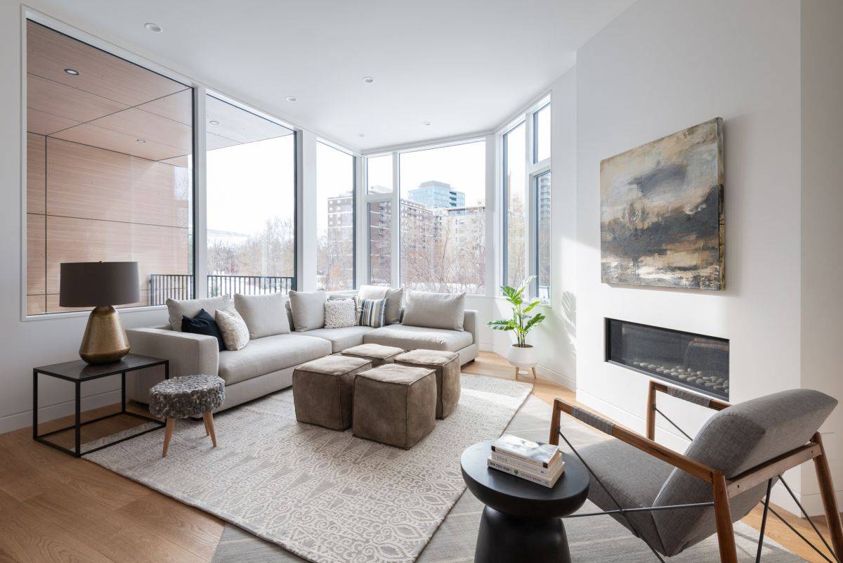 City views coupled with multiple seating options in the small family room