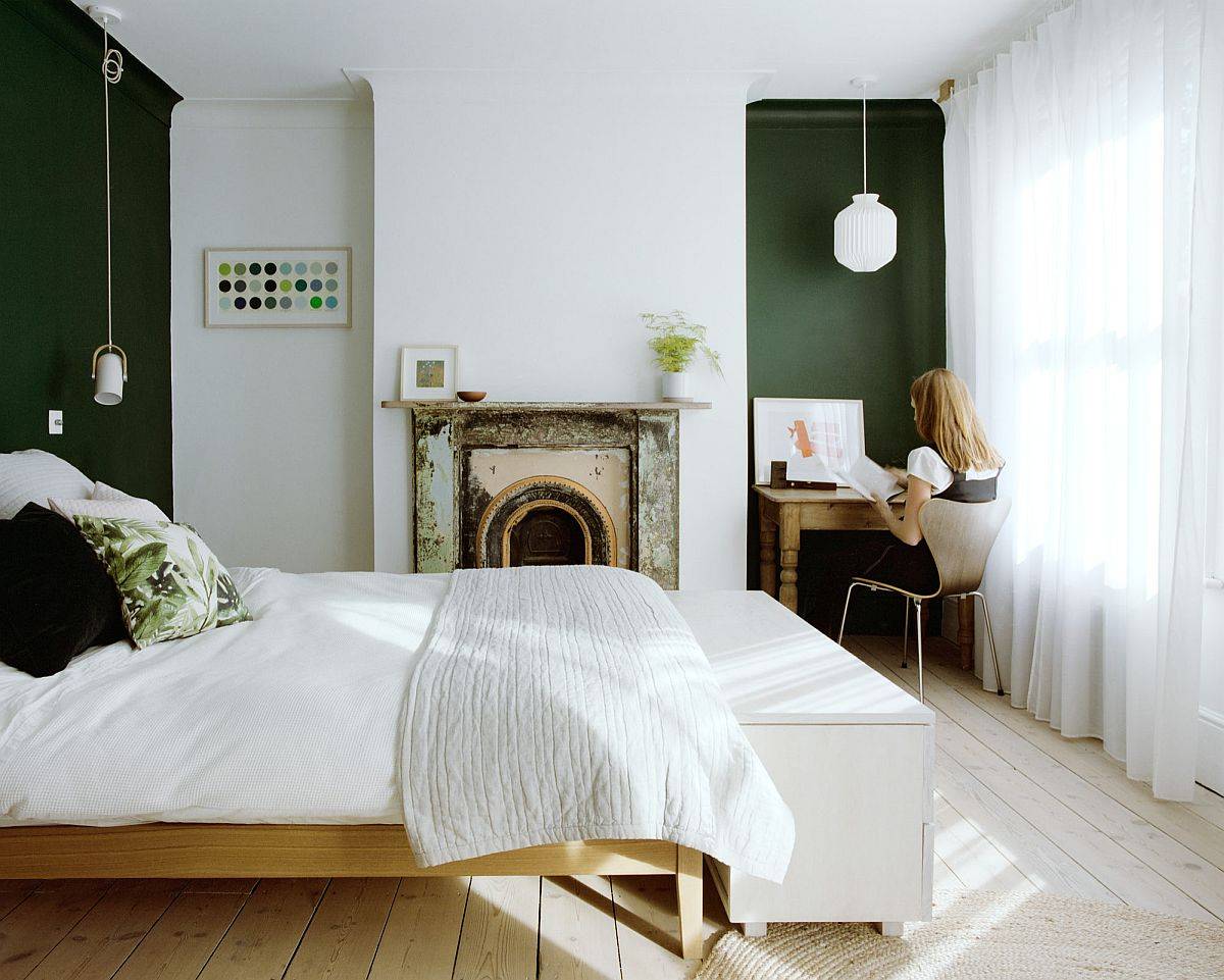 Dark-green-coupled-with-white-creates-a-captivating-and-relaxing-modern-bedroom-83623