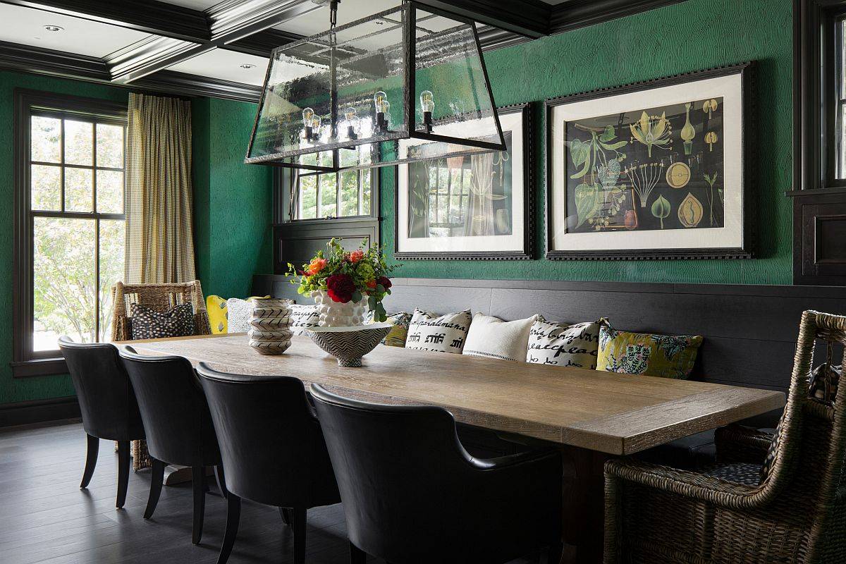 Natural prints add style and color to the dining space