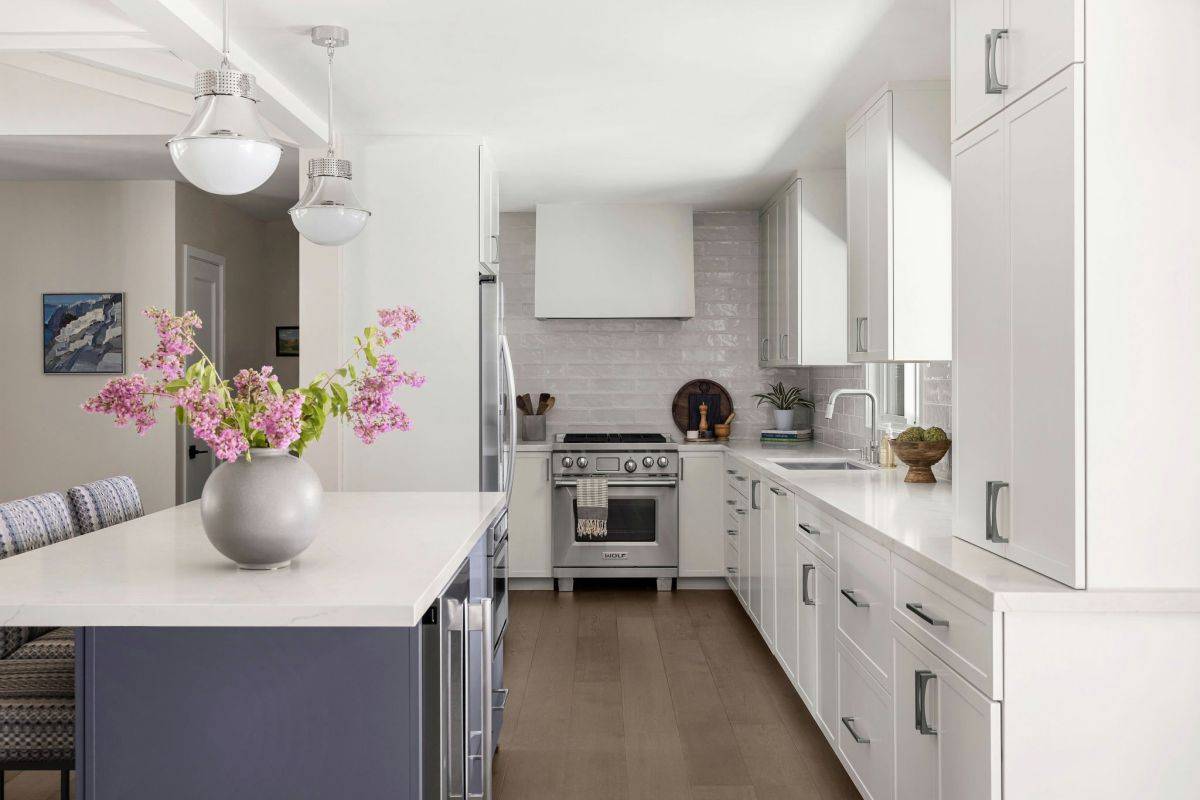 Smart quartz countertops fit in with any style of kitchen you can think of