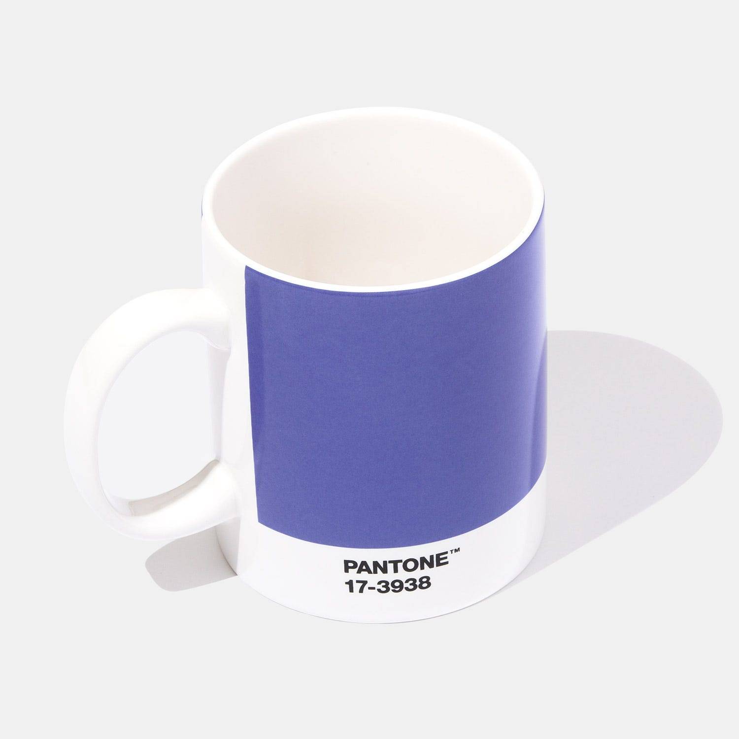 101032022-pantone-mug-color-of-the-year-very-peri-2-62670